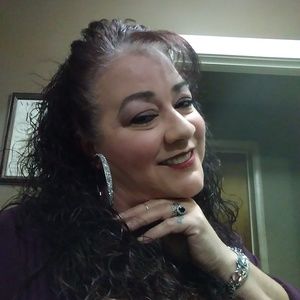 Meet your Posher, Eileen